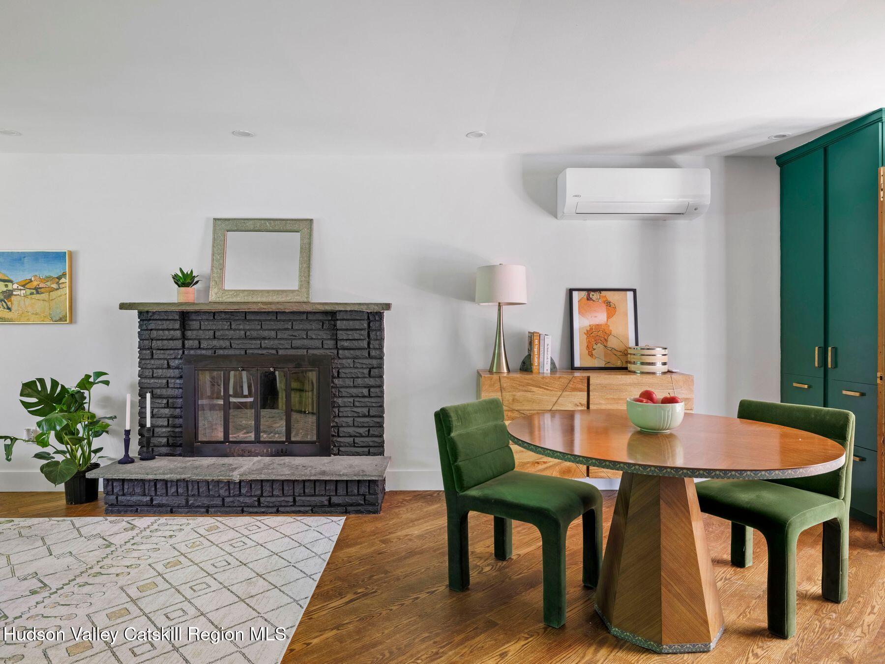 33 Alan Street Stone Ridge, NY 12484 - Photo 8 of 43 photo_online_008