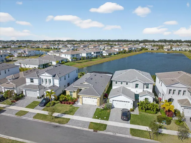 $595,000 | 15017 Goldspar Court, Loxahatchee, FL 33470