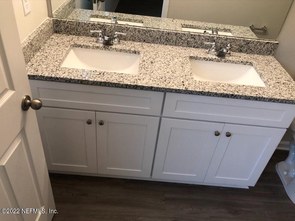 2209 Kistlers Rdg Way Jacksonville, FL 32221 - Photo 6 of 22 a view of a sink