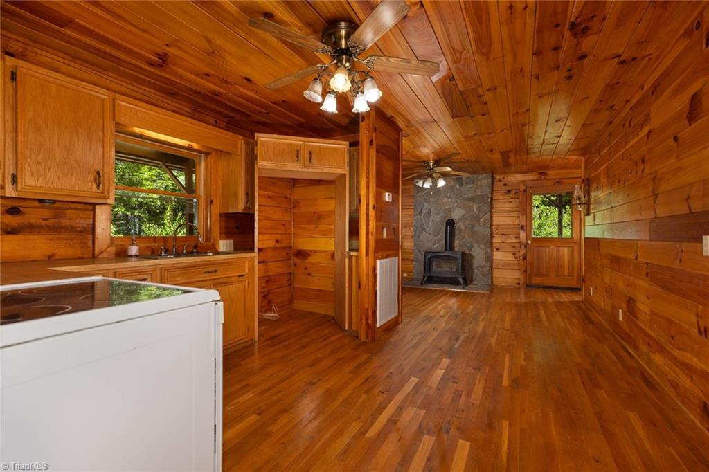 615 Phillips Gap Road Purlear, NC 28665 - Photo 20 of 50