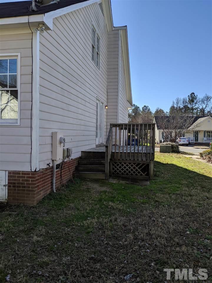 4413 Bartholomew Circle Raleigh, NC 27604 - Photo 4 of 20