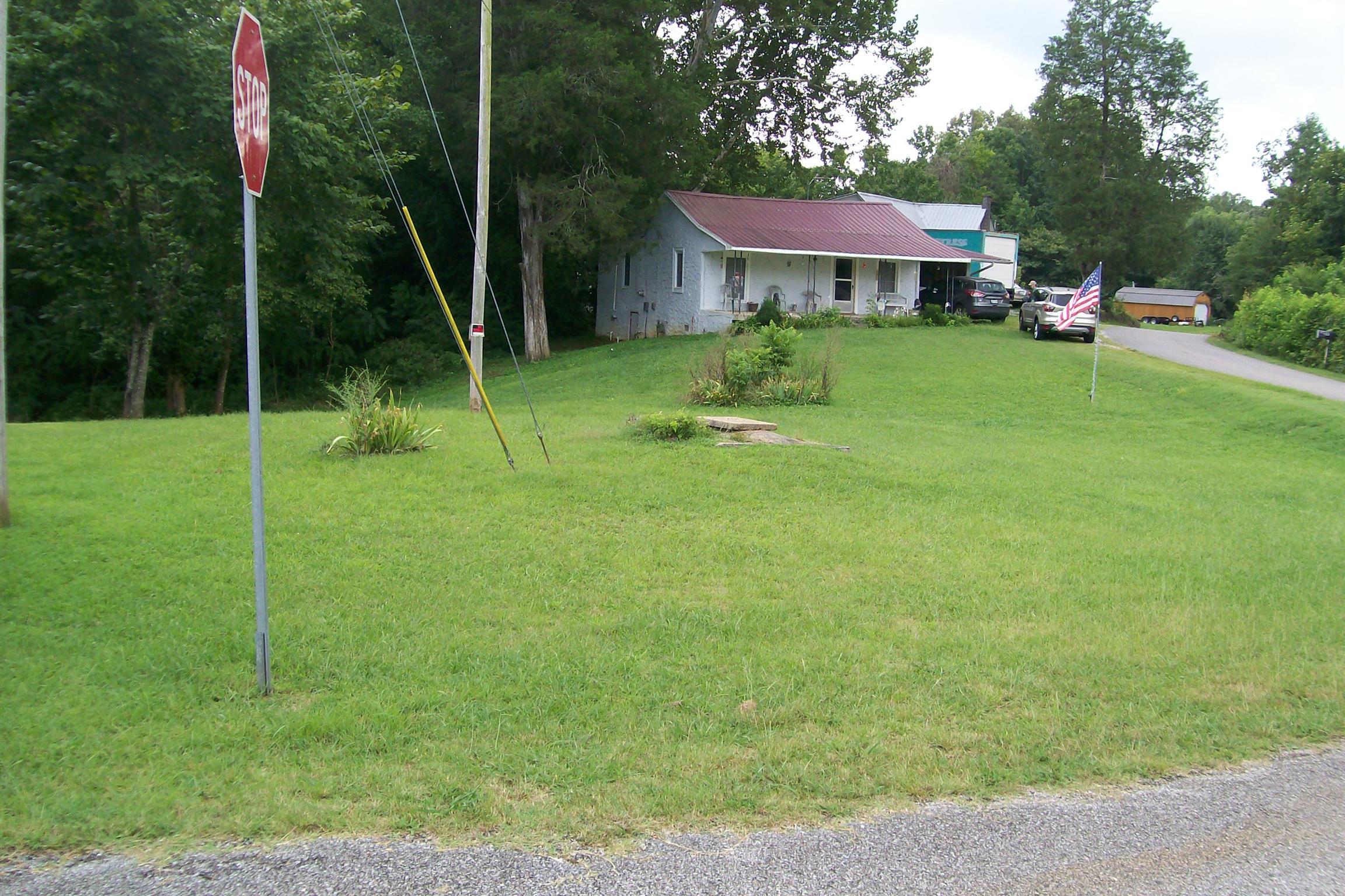 141 Bright Road Walling, TN 38587 - Photo 3 of 6 Gallery Image 3