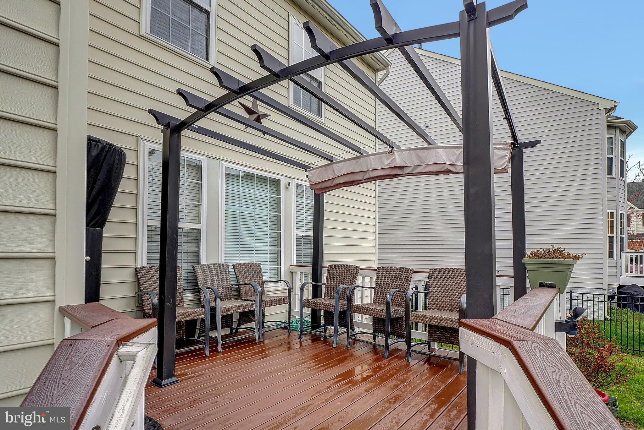 2683 Cast Off Loop Woodbridge, VA 22191 - Photo 20 of 46 Spacious deck