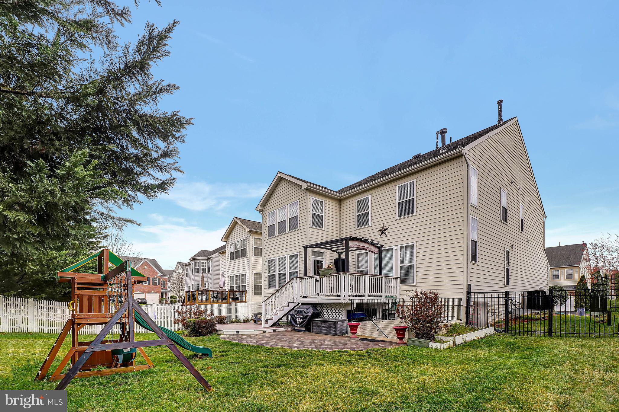 2683 Cast Off Loop Woodbridge, VA 22191 - Photo 3 of 46 Rear View