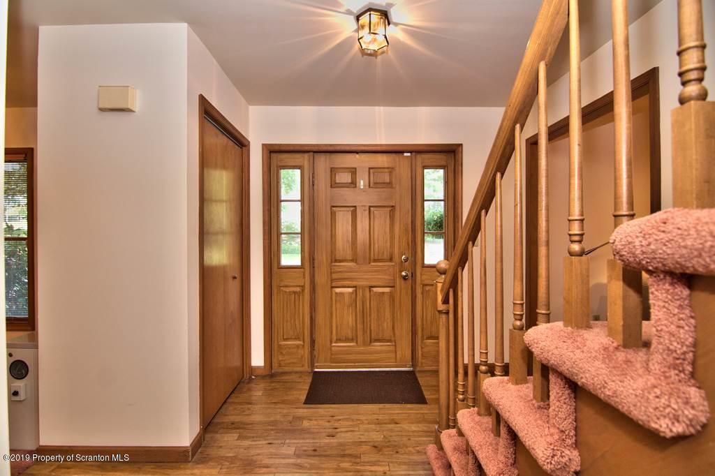 513 Shady Lane Road Clarks Summit, PA 18411 - Photo 4 of 53 Gallery Image 4