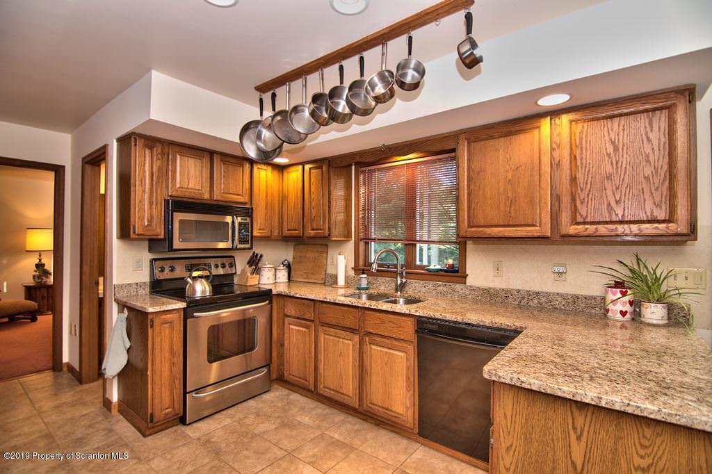 513 Shady Lane Road Clarks Summit, PA 18411 - Photo 6 of 53 Gallery Image 6
