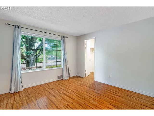 $265,000 | 13050 Southwest Allen Boulevard, Beaverton, OR 97005