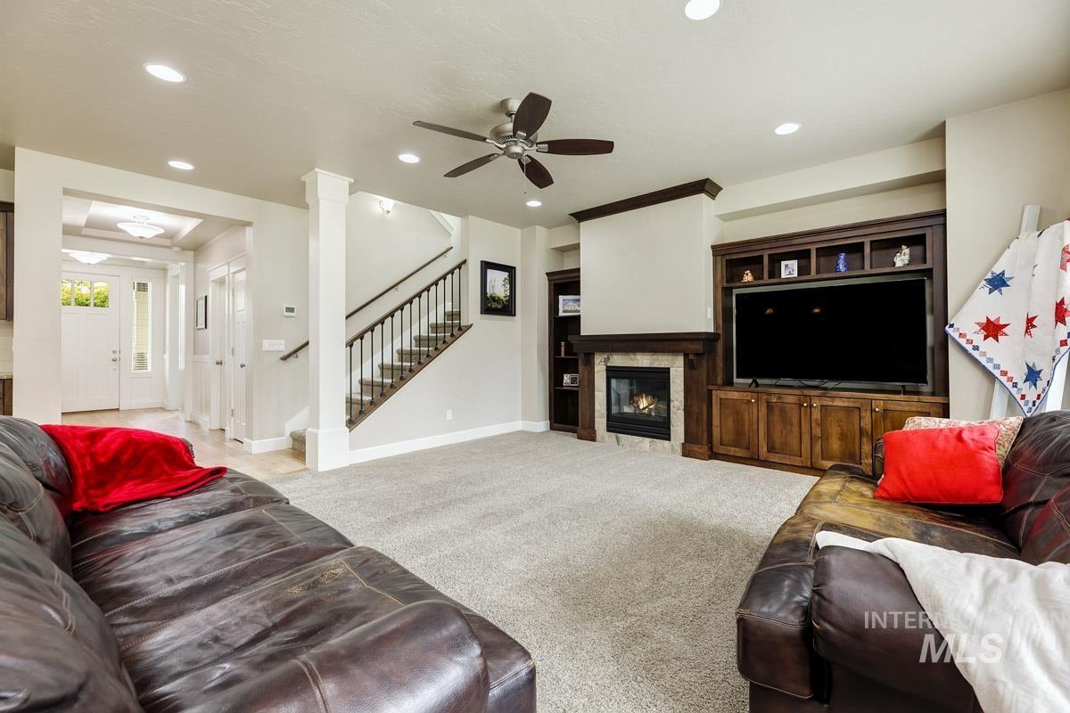 5855 North Channing Way Meridian, ID 83646 - Photo 9 of 37