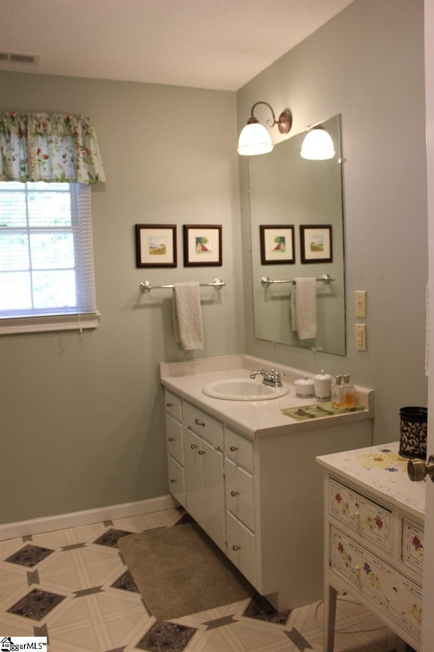 590 Beaver Dam Road Marietta, SC 29661 - Photo 12 of 29 Gallery Image 12