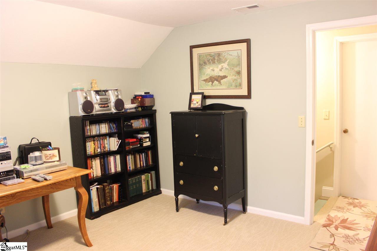 590 Beaver Dam Road Marietta, SC 29661 - Photo 14 of 29 Gallery Image 14
