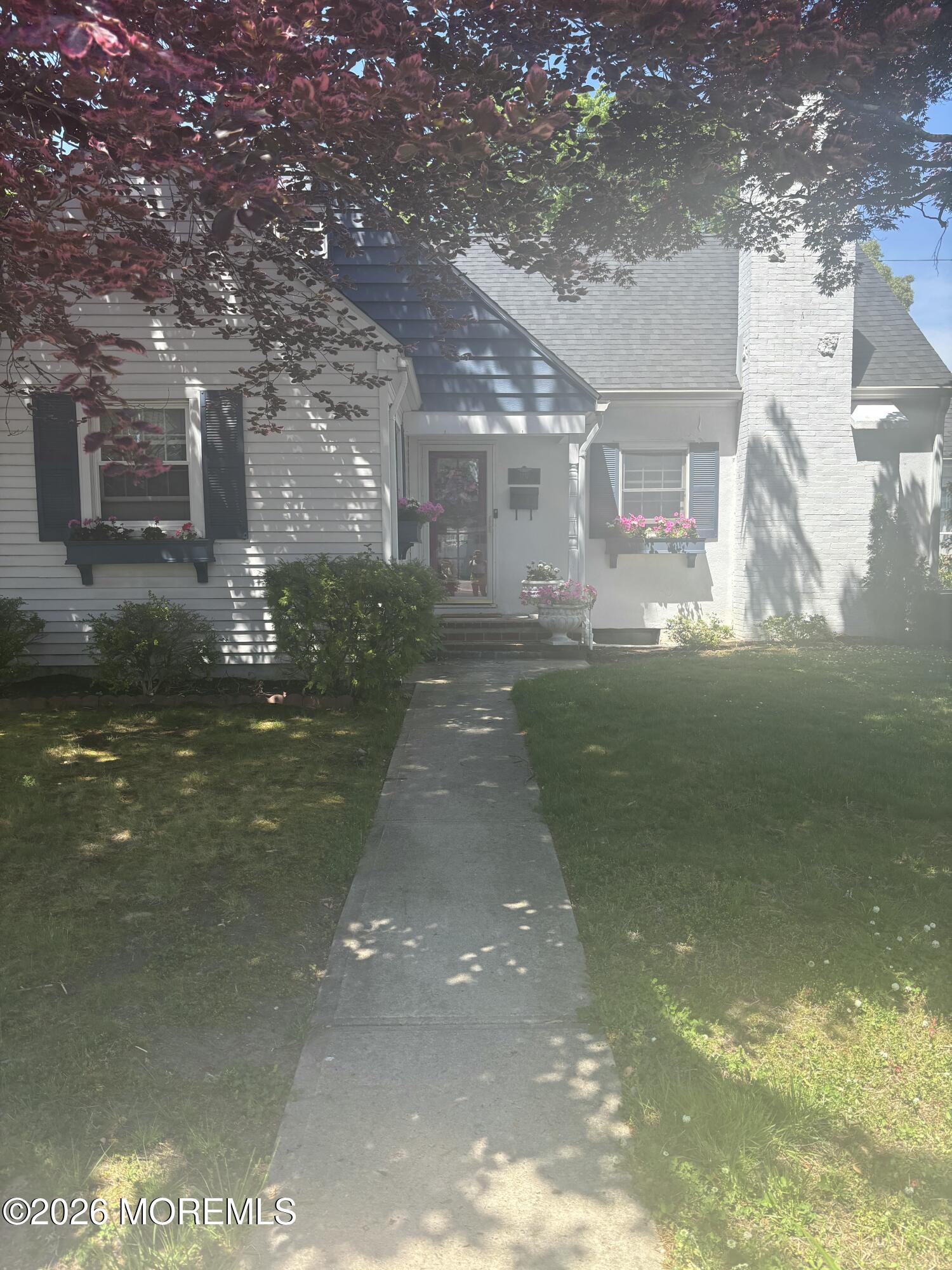 1237 sherman front