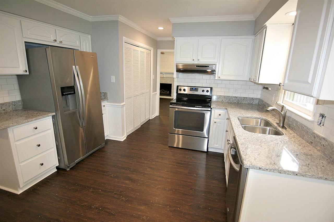 6117 Iris Drive Raleigh, NC 27612 - Photo 8 of 25 Kitchen