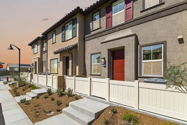 $399,990 | 34581 Ciruela Avenue, Winchester, CA 92596