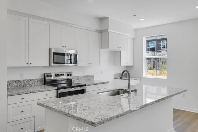 $399,990 | 34581 Ciruela Avenue, Winchester, CA 92596