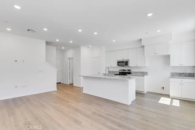 $399,990 | 34581 Ciruela Avenue, Winchester, CA 92596