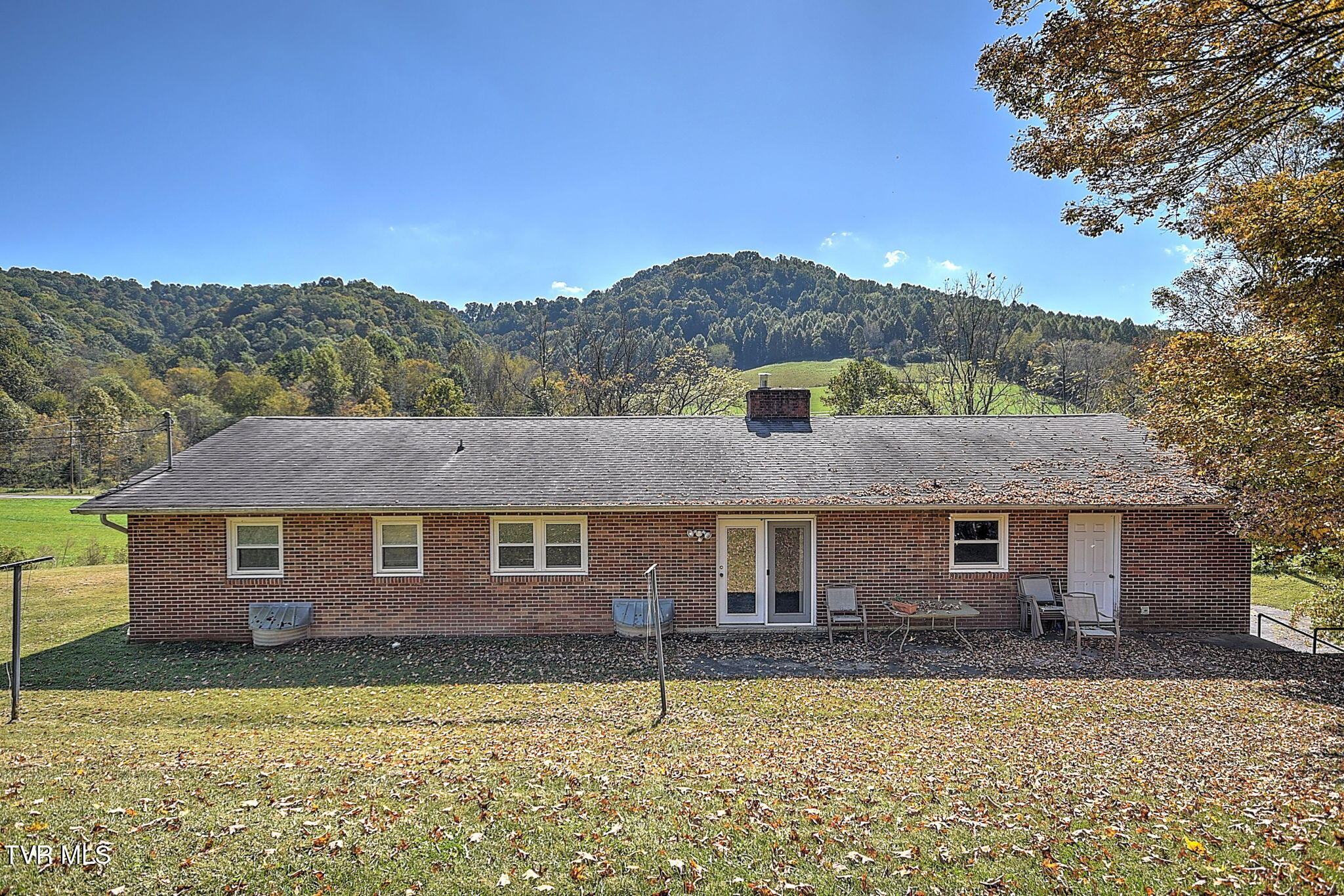 5027 Potter Road Bristol, VA 24202 - Photo 31 of 35 37-web-or-mls-5027 Potter RA-35