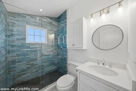 $3,295,000 | 10 Fowler Avenue, Edgartown, MA 02539