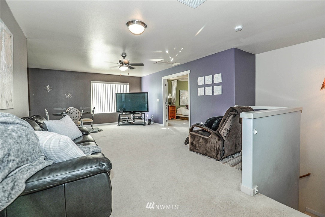 15420 36th Avenue Southeast Bothell, WA 98012 - Photo 14 of 25 Gallery Image 14
