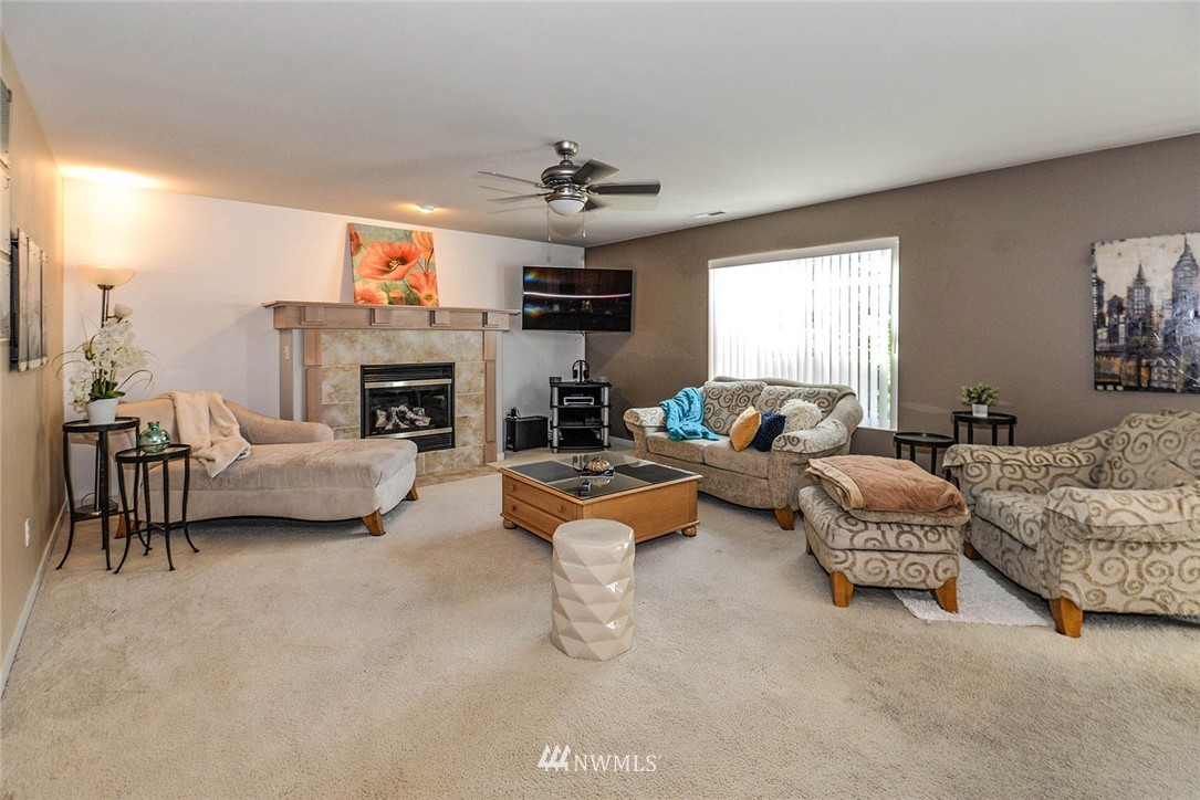 15420 36th Avenue Southeast Bothell, WA 98012 - Photo 6 of 25 Gallery Image 6