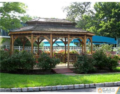 833 Vail Road Monroe Township, NJ 08831 - Photo 11 of 13 Gallery Image 11