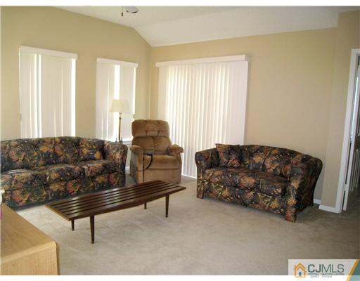 833 Vail Road Monroe Township, NJ 08831 - Photo 9 of 13 Gallery Image 9