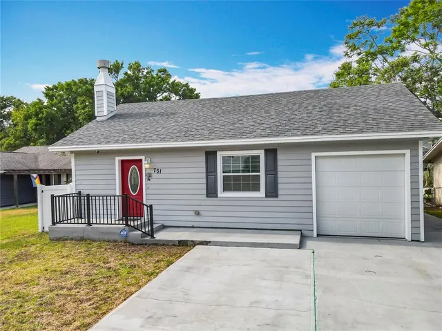 a front view of house with yard