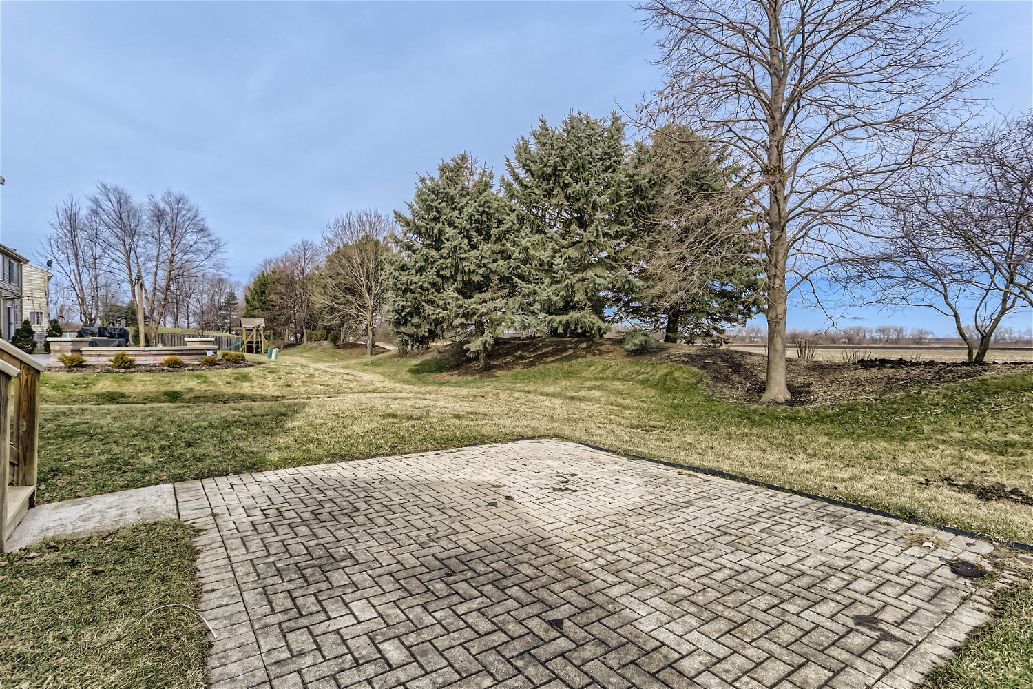 1840 Beachview Road Pingree Grove, IL 60140 - Photo 22 of 28 a view of a backyard