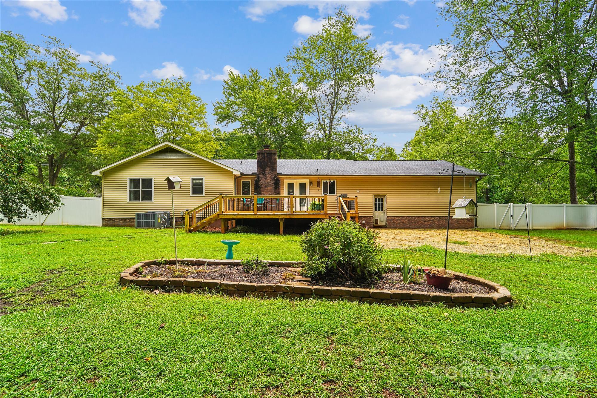 1585 Bloomfield Road Rock Hill, SC 29732 - Photo 29 of 34 Gallery Image 29