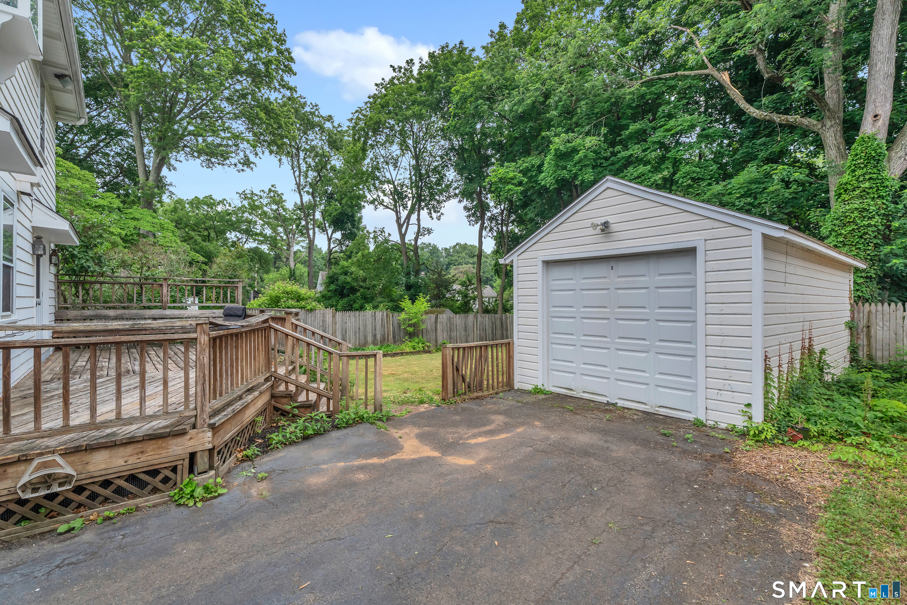 80 Russell Street Hamden, CT 06517 - Photo 26 of 33