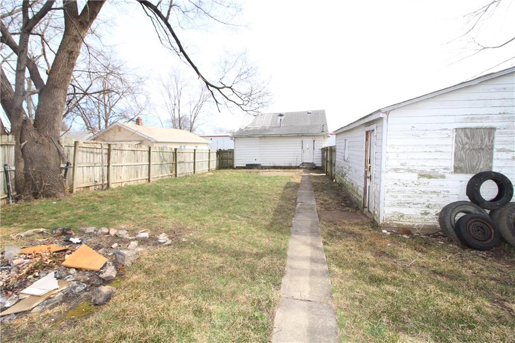 346 South Roena Street Indianapolis, IN 46241 - Photo 7 of 30 Gallery Image 7