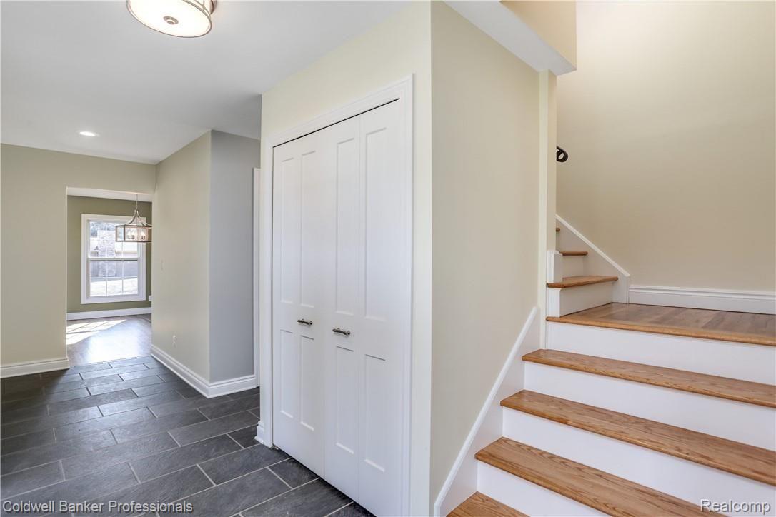 90 Devon Road Bloomfield Hills, MI 48302 - Photo 18 of 33 a (17).jpg