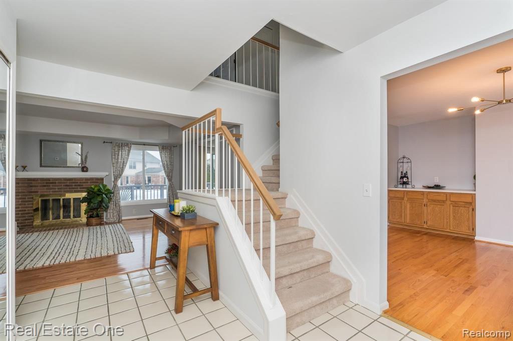3151 Primrose Drive Rochester Hills, MI 48307 - Photo 4 of 48