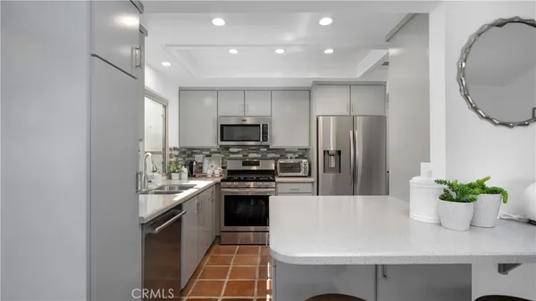 $1,345,000 | 3 Varesa, Irvine, CA 92620