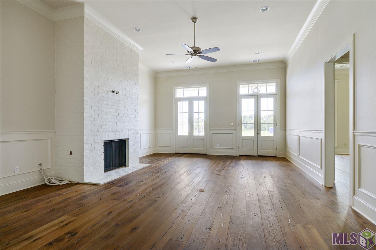 8348 Billiu Street Baton Rouge, LA 70817 - Photo 2 of 10 Family Room