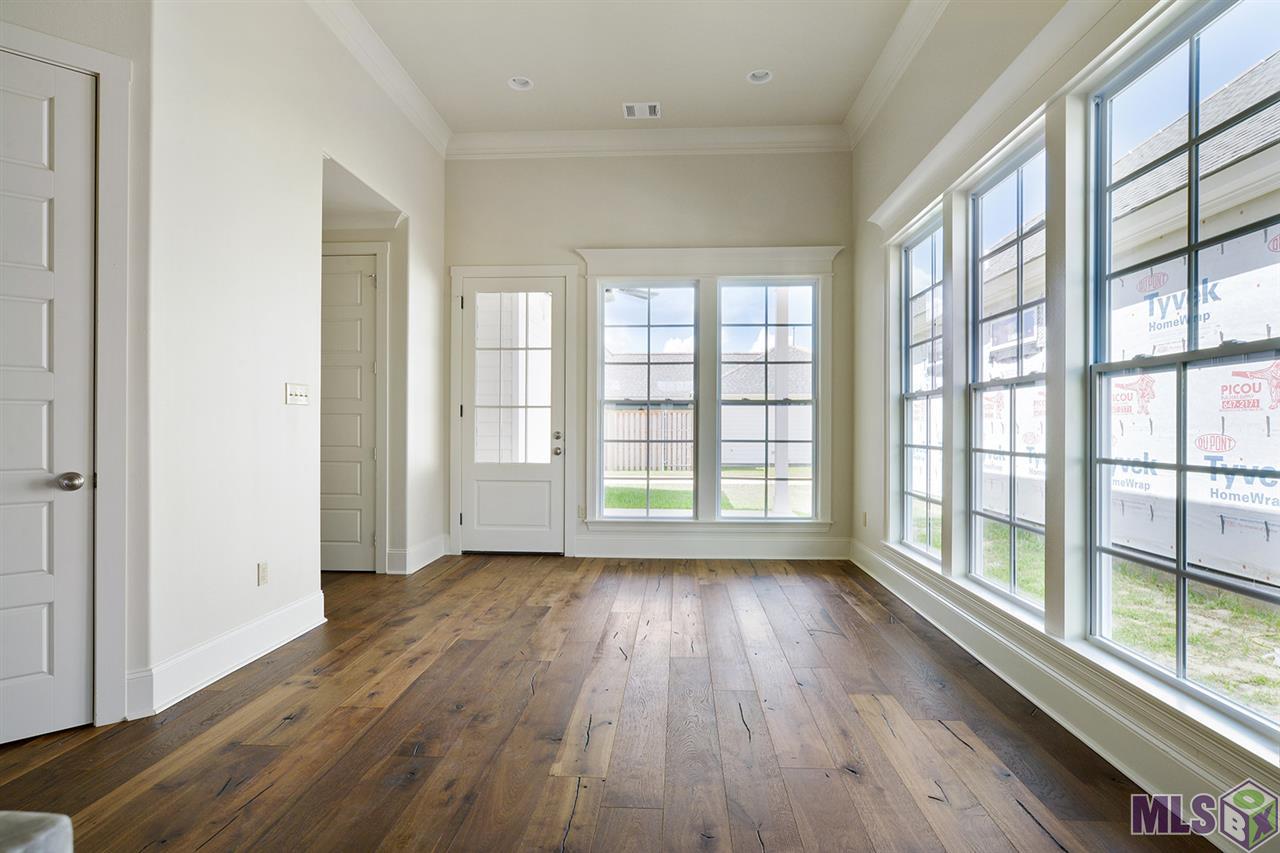 8348 Billiu Street Baton Rouge, LA 70817 - Photo 3 of 10 Dining Area