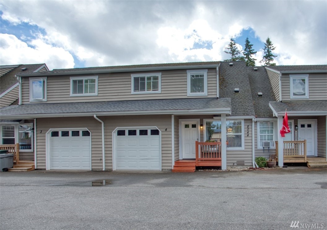 8044 212th Street Southwest, Unit 4 Edmonds, WA 98026 - Photo 1 of 13 Gallery Image 1