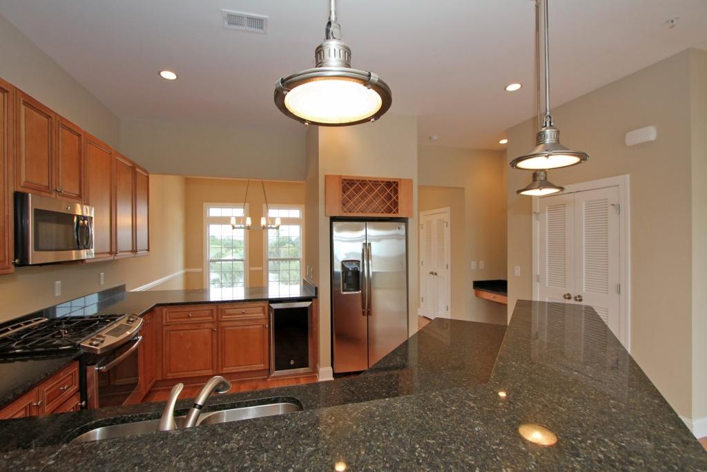 2115 Tides End Road Charleston, SC 29412 - Photo 15 of 38 Kitchen