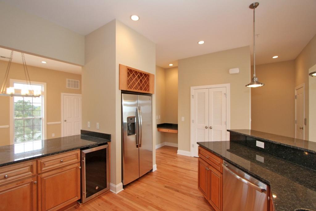 2115 Tides End Road Charleston, SC 29412 - Photo 16 of 38 Kitchen