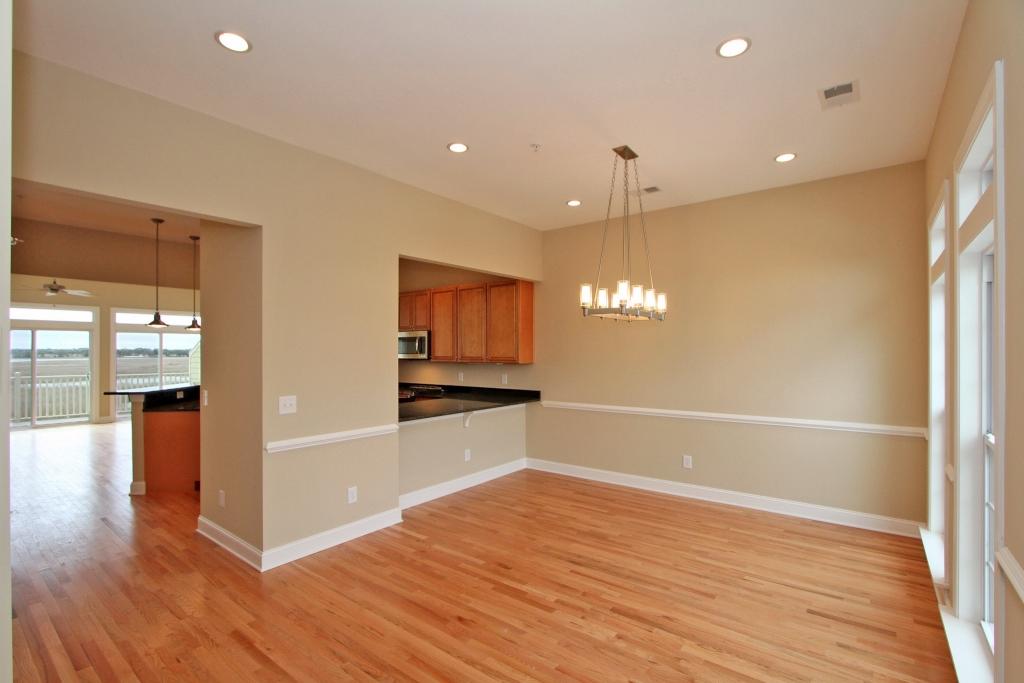 2115 Tides End Road Charleston, SC 29412 - Photo 18 of 38 Dining Room