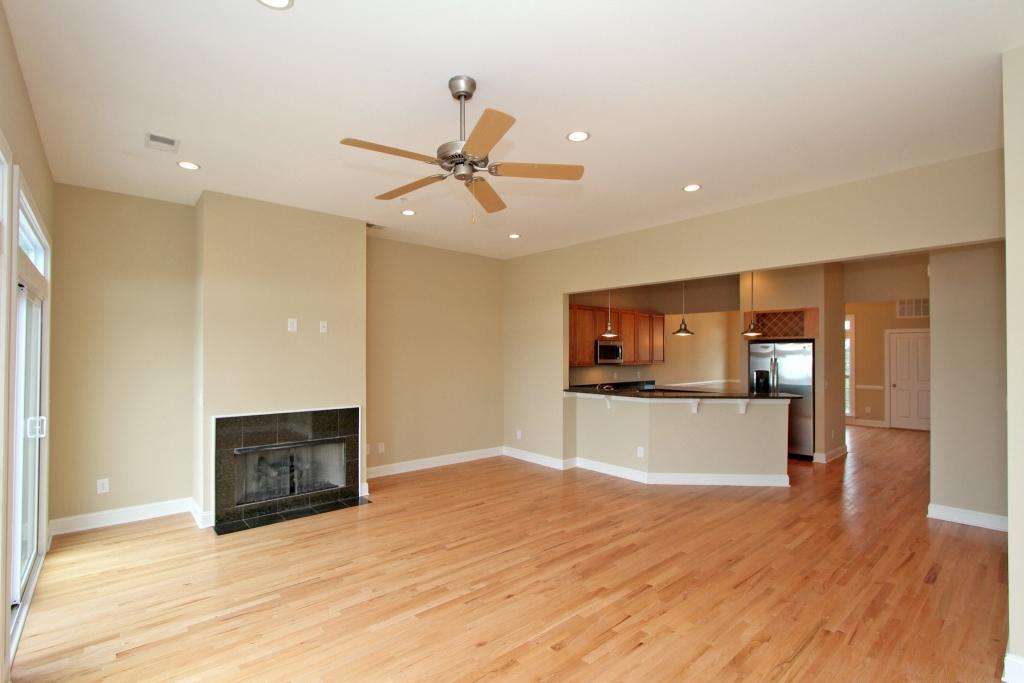 2115 Tides End Road Charleston, SC 29412 - Photo 3 of 38 Family/Living Room