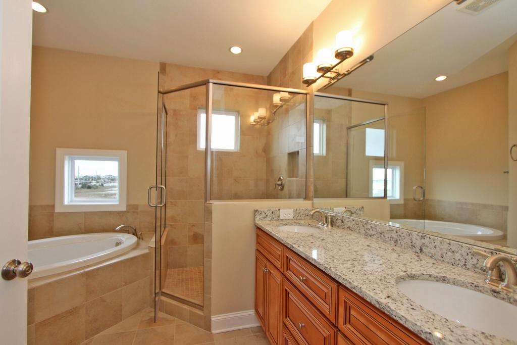 2115 Tides End Road Charleston, SC 29412 - Photo 25 of 38 Master Bathroom