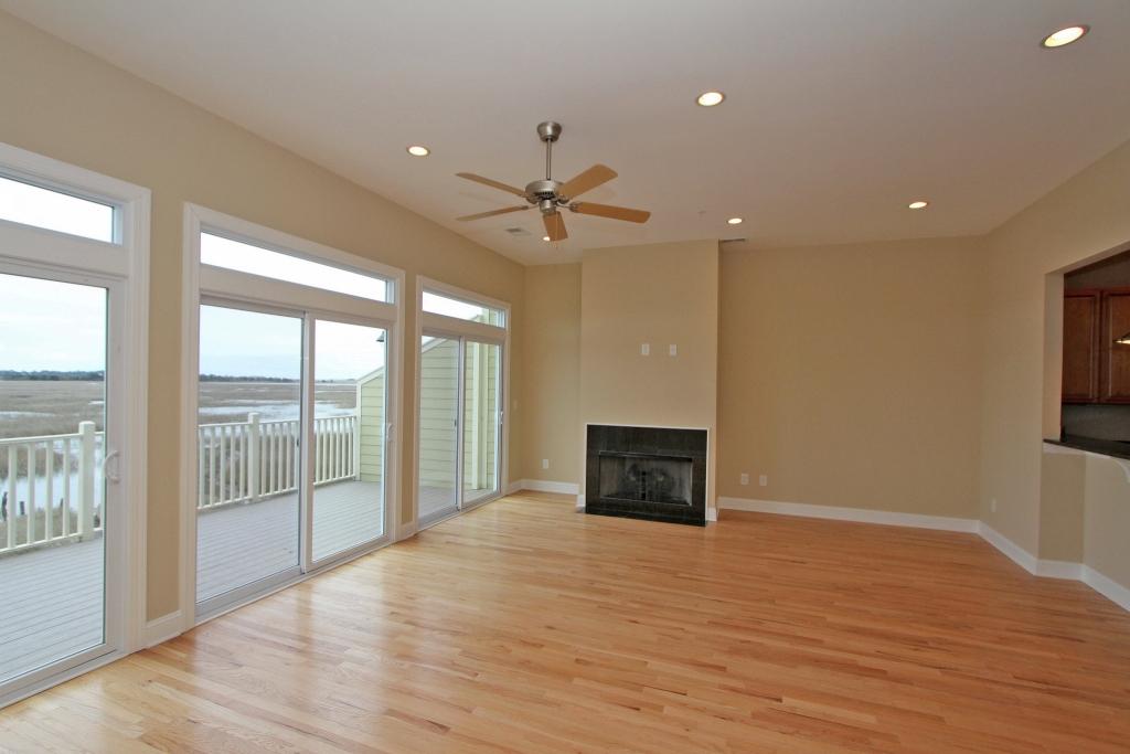 2115 Tides End Road Charleston, SC 29412 - Photo 5 of 38 Family/Living Room
