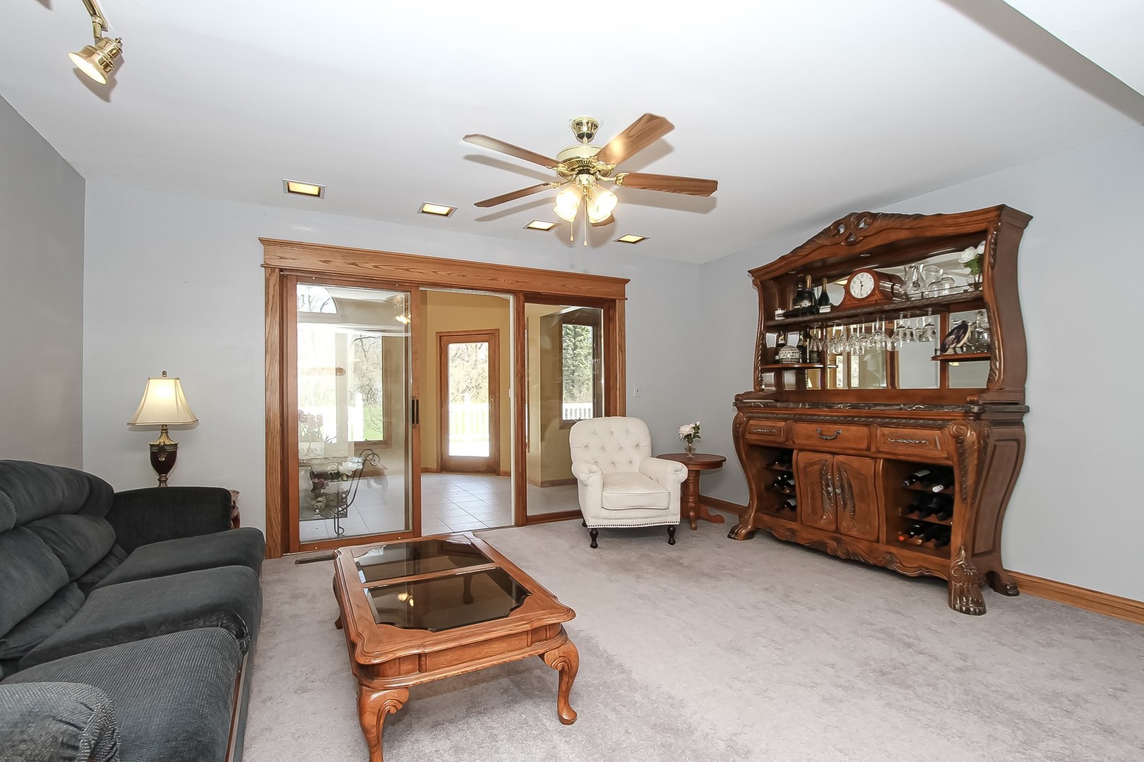 18N423 Sawyer Road Dundee, IL 60102 - Photo 9 of 33
