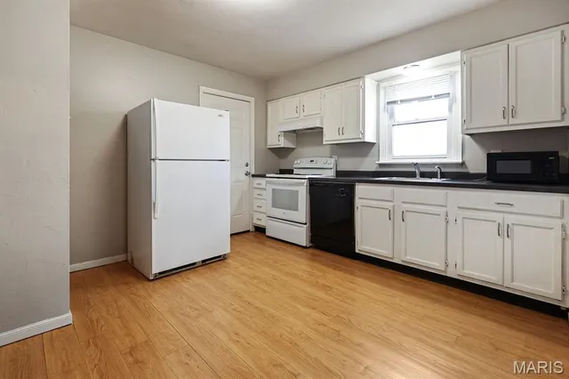 $129,900 | 615 Florland Drive, Florissant, MO 63031