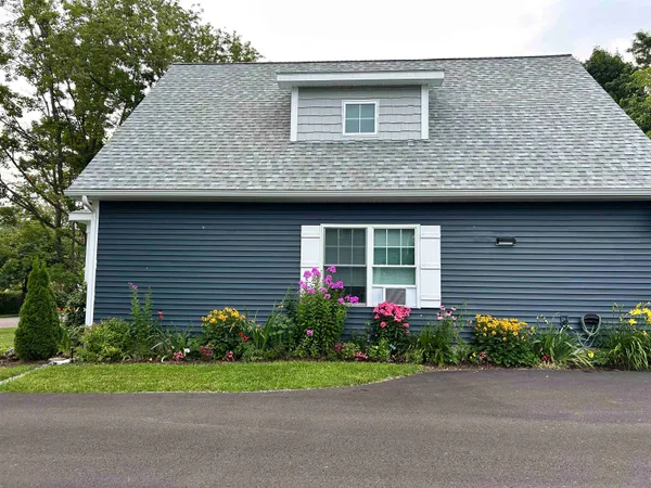 $445,000 | 131 Lincoln Avenue, St. Albans, VT 05478