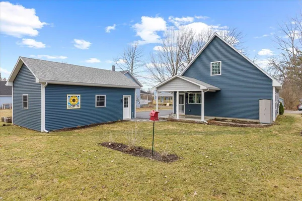 $445,000 | 131 Lincoln Avenue, St. Albans, VT 05478