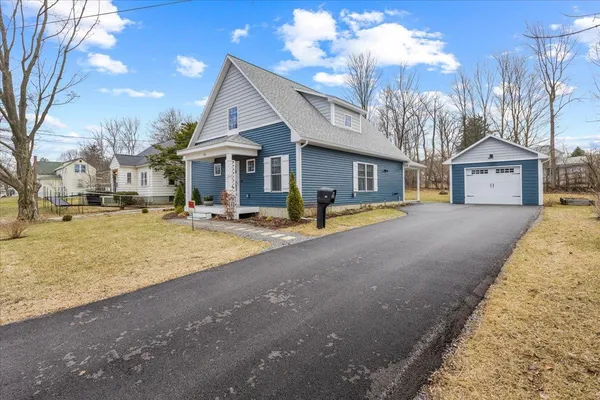 $445,000 | 131 Lincoln Avenue, St. Albans, VT 05478