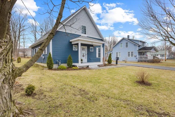 $445,000 | 131 Lincoln Avenue, St. Albans, VT 05478