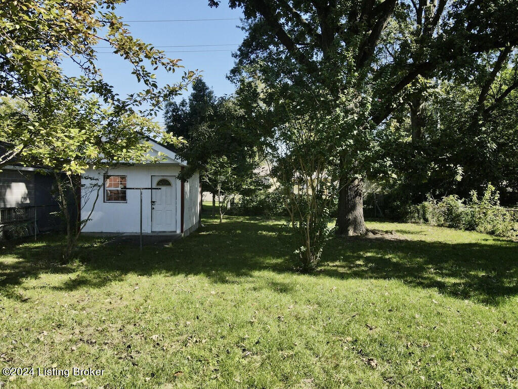 417 Mac Brae Road Louisville, KY 40214 - Photo 21 of 23 417MacBraeRd_49939_21