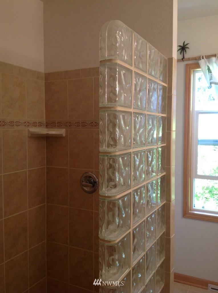 1260 East Old Ranch Road Allyn, WA 98524 - Photo 13 of 18 Gallery Image 13